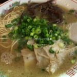 梅田 お初天神商店街内にある博多とんこつラーメン『しぇからしか』