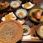阪急夙川駅すぐ「馳走侘助」で極上の手打ちせいろそばを食す。