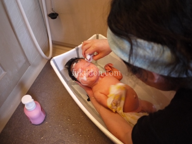 乳児湿疹を治す沐浴のポイント お風呂でしっかり洗顔と風呂上がりの保湿が大事 ふくどん